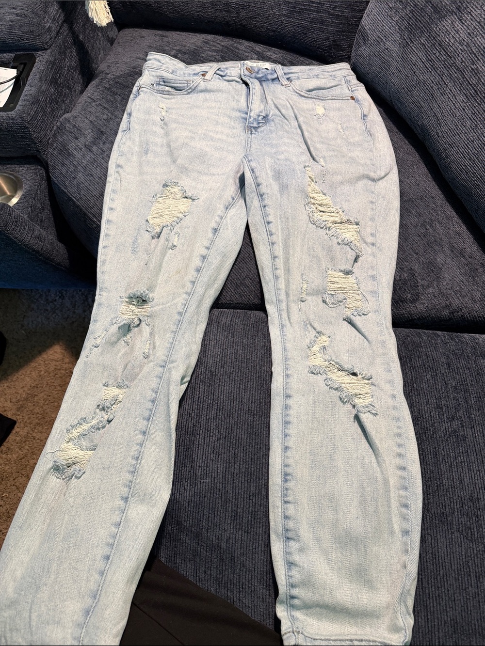 Judy Blue Light Wash Straight Leg Distressed Jeans